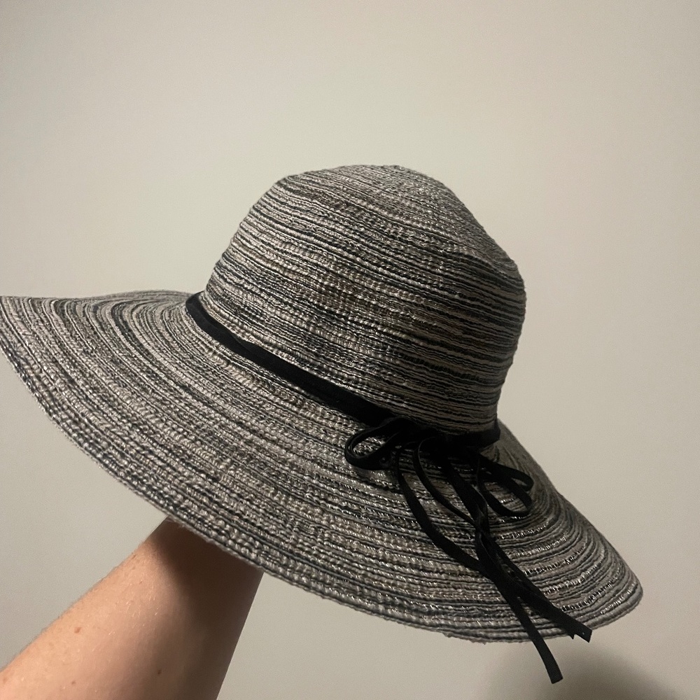 Black & White Sun Hat